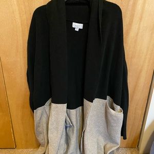 Women’s MudPie sweater